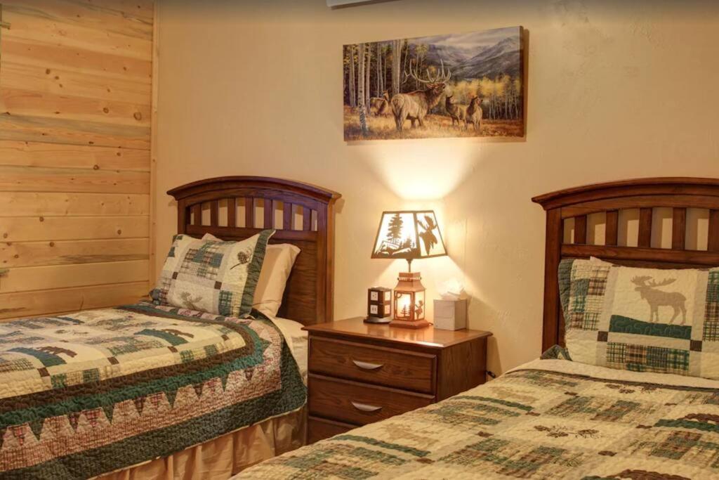 Fox Den Lodge เวสต์เยลโลว์สโตน ภายนอก รูปภาพ