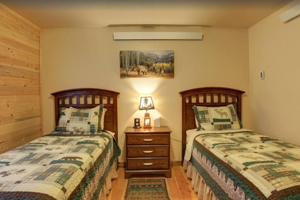 Fox Den Lodge เวสต์เยลโลว์สโตน ภายนอก รูปภาพ